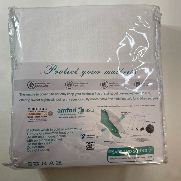 Mattress Pads 2 Pack Twin - Deep Pockets Waterproof White New in Packaging - Picture 2 of 8